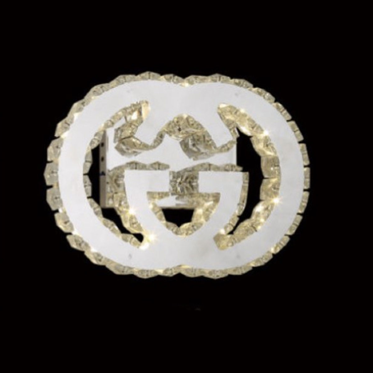 Đèn Tường Pha Lê logo Gucci KP9 1922 270x200