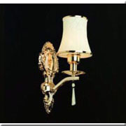 Đèn gắn tường chụp thuỷ tinh phong cách tân cổ điển VK 2510