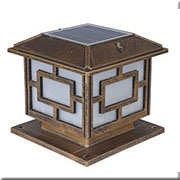 Đèn Trụ Cổng năng lượng mặt trời vuông màu đồng R6713 400x400