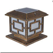 Đèn Trụ Cổng năng lượng mặt trời vuông màu đồng R6713 300x300