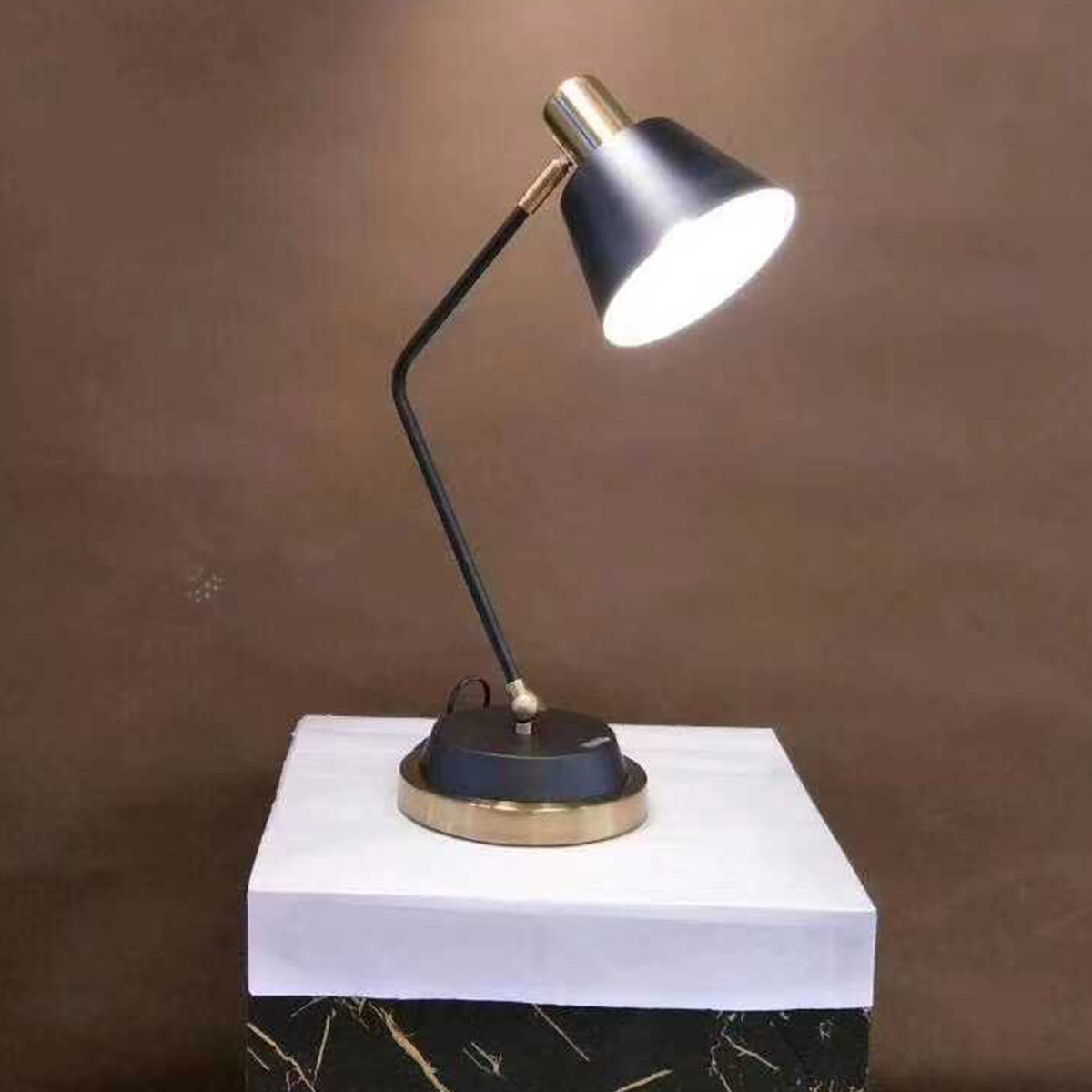 Đèn để bàn đọc sách, đèn đầu giường ĐB-2043