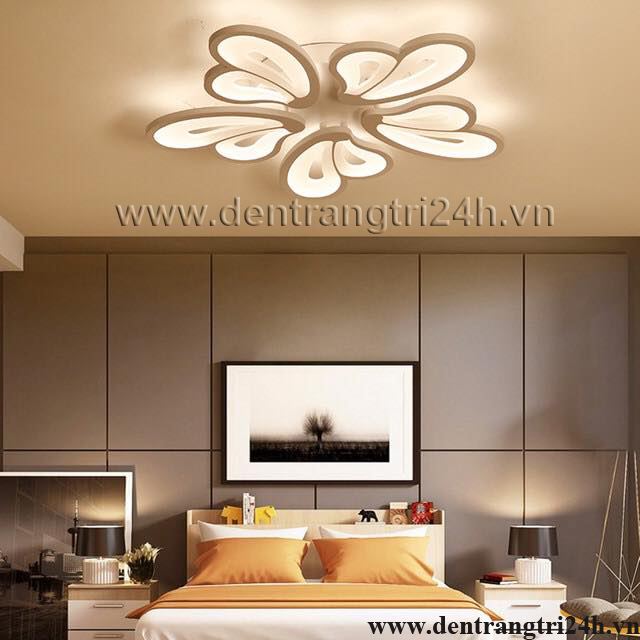 Đèn Áp Trần LED 5 cánh hoa có pha lê ở giữa đường kính 60cm OT8063T5