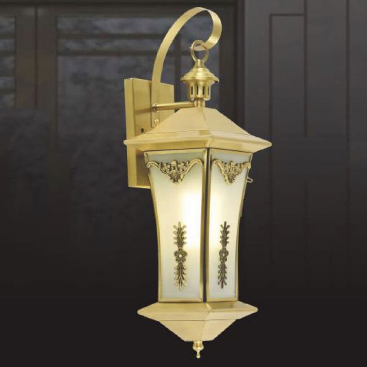 Đèn gắn tường bằng đồng phong cách tân cổ điển cao 50cm VĐ 5030 Ø150xH500