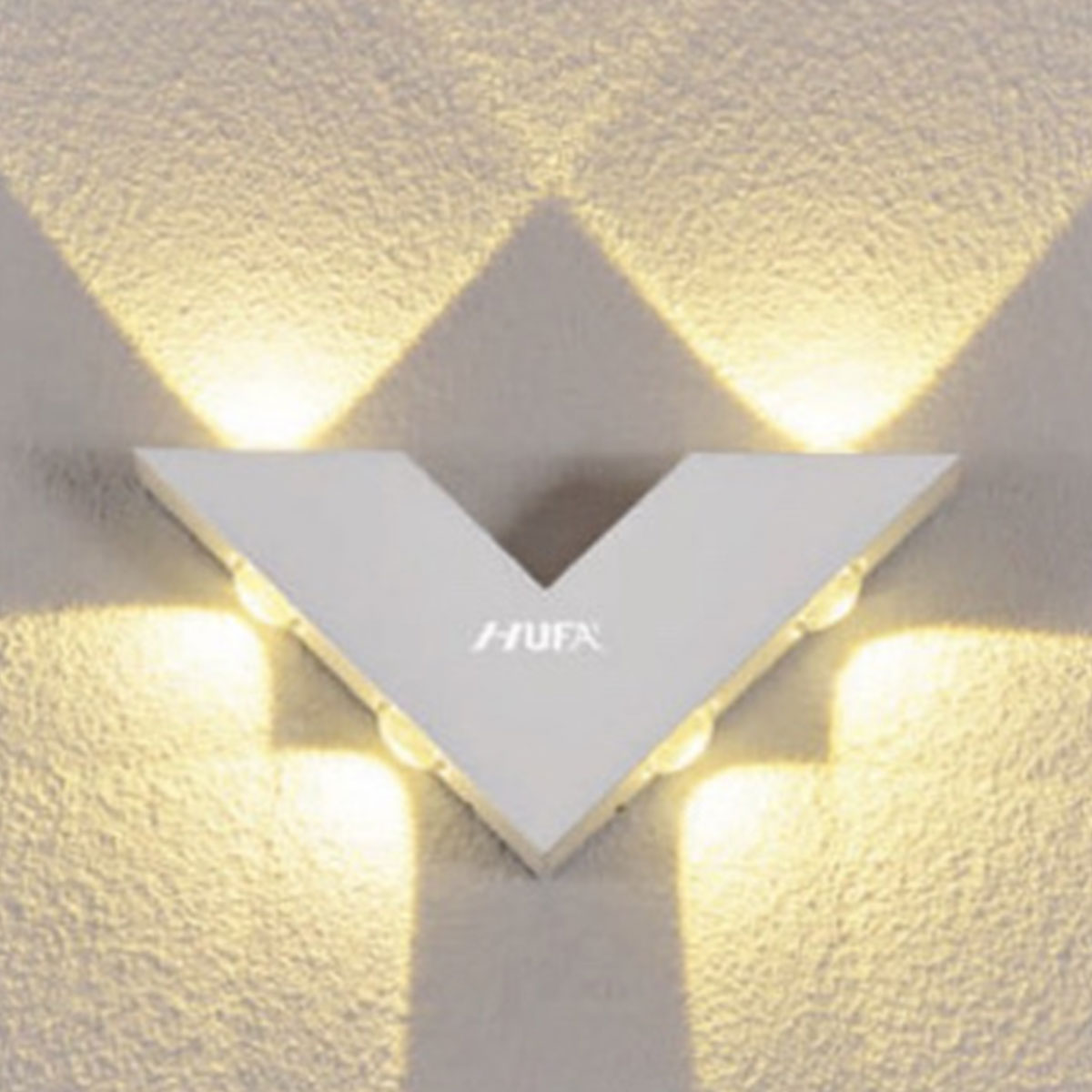 Đèn gắn tường led ngoài trời chữ V led 6W AK-41 L220x40xH120