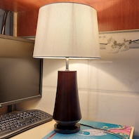 Đèn để bàn gỗ chụp vải trắng cao 45cm HH DBG-1510