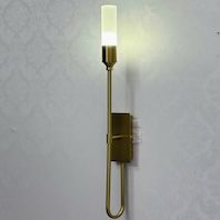 Đèn gắn tường đơn phong cách châu Âu đơn giản cao 66cm VK56T1